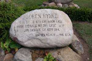 billede af Søren Rynkes gravsten