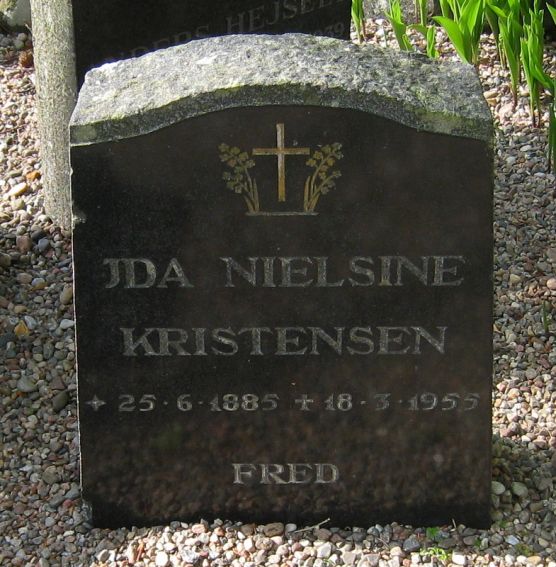 Billede af gravsten på Kvissel Kirkegård